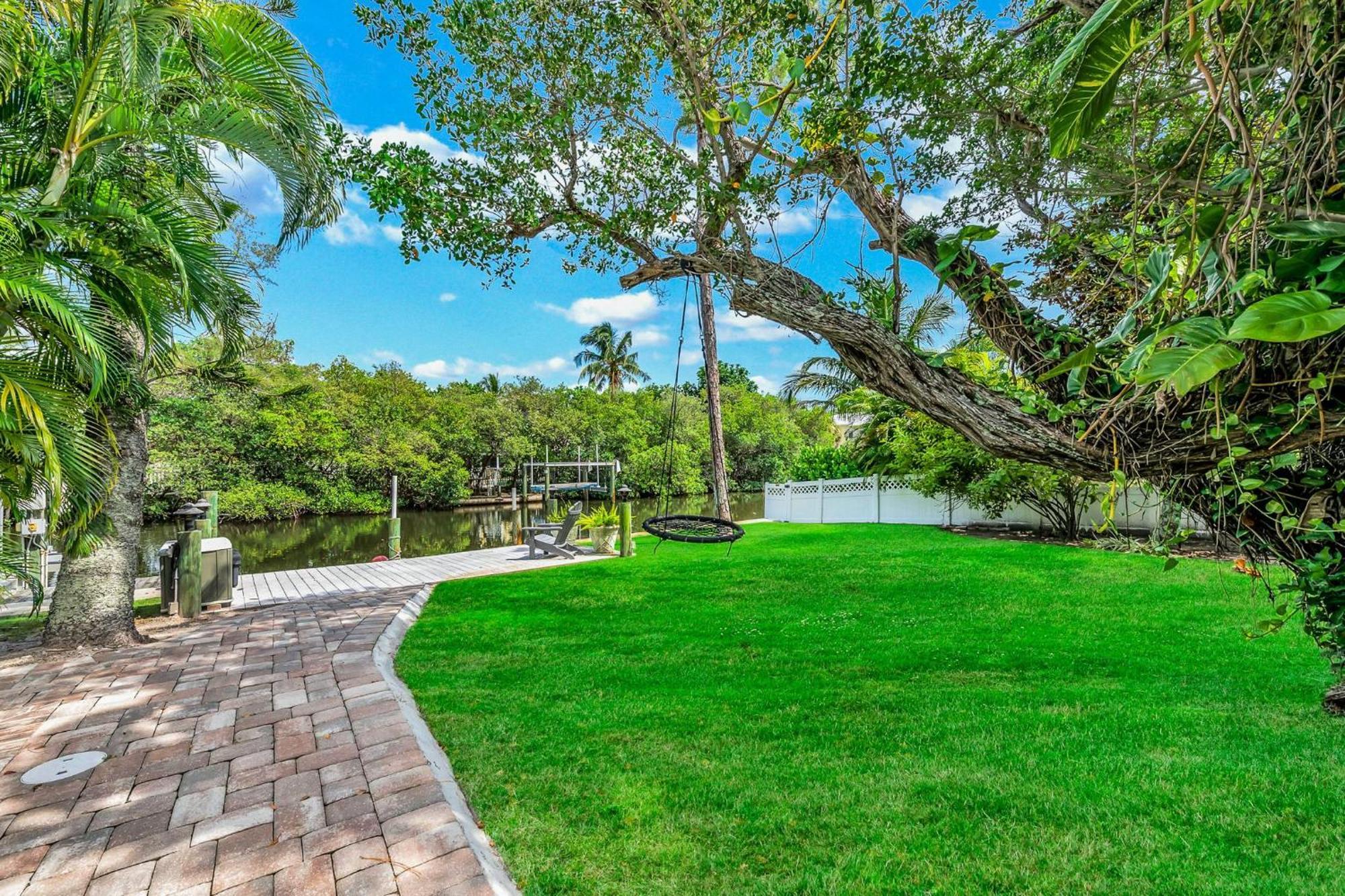 The Fish House Villa Anna Maria Exterior photo
