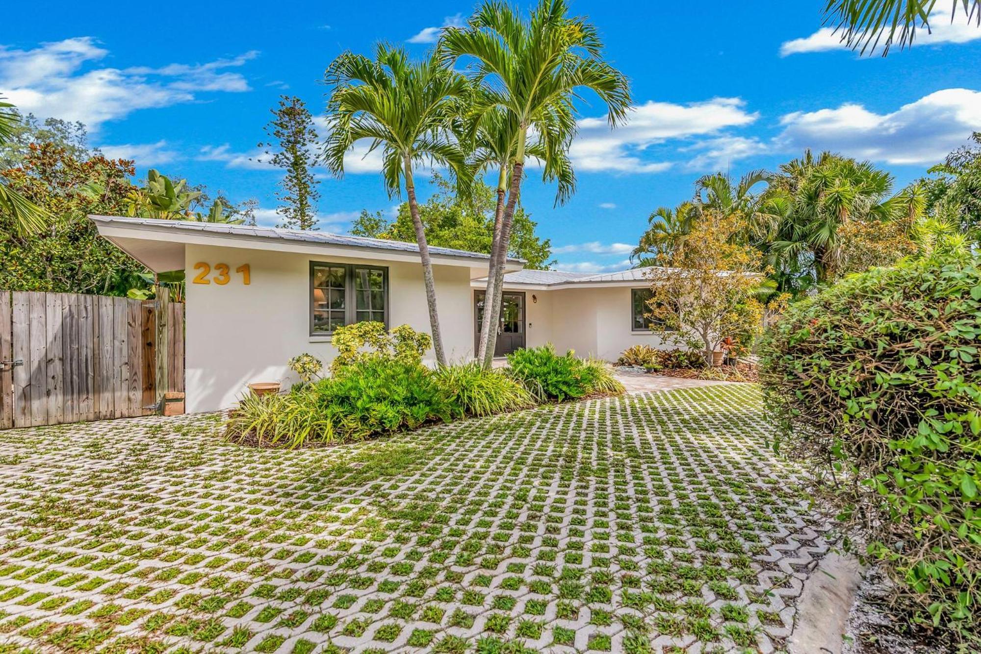 The Fish House Villa Anna Maria Exterior photo